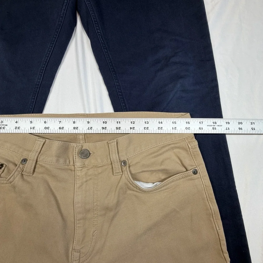 Lot Of 2 Banana Republic Travelers 32x32 Slim Fit 1 Navy 1 Khaki  5Pocket Pants